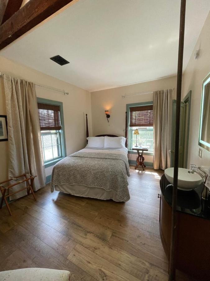 Carriage House Bed & Breakfast Winona Exterior foto