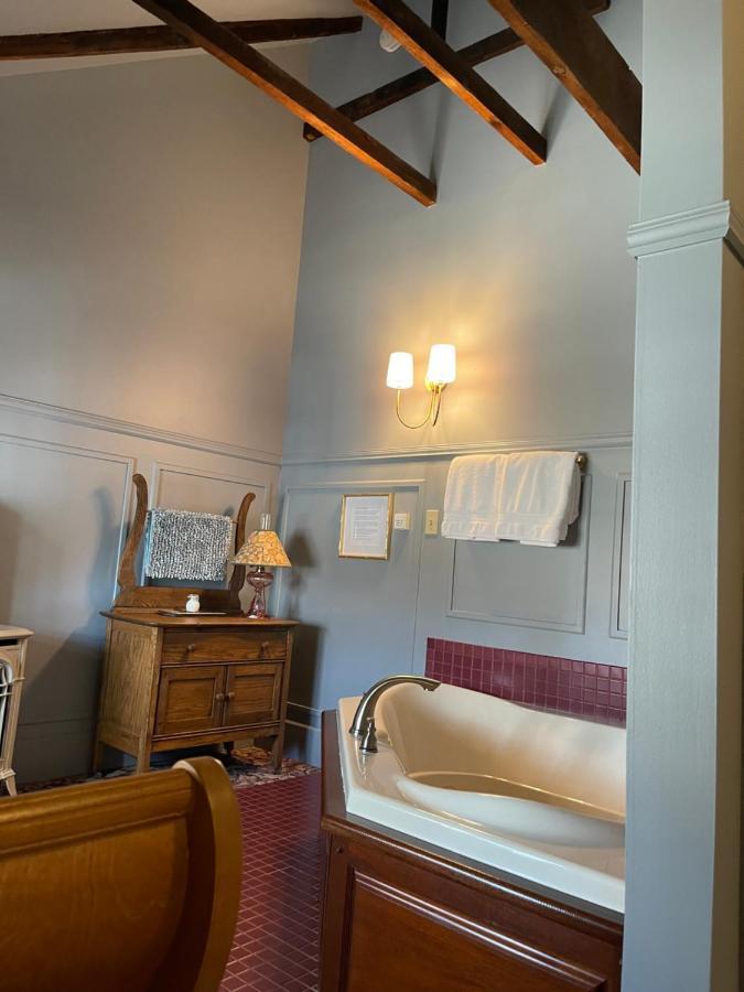 Carriage House Bed & Breakfast Winona Exterior foto