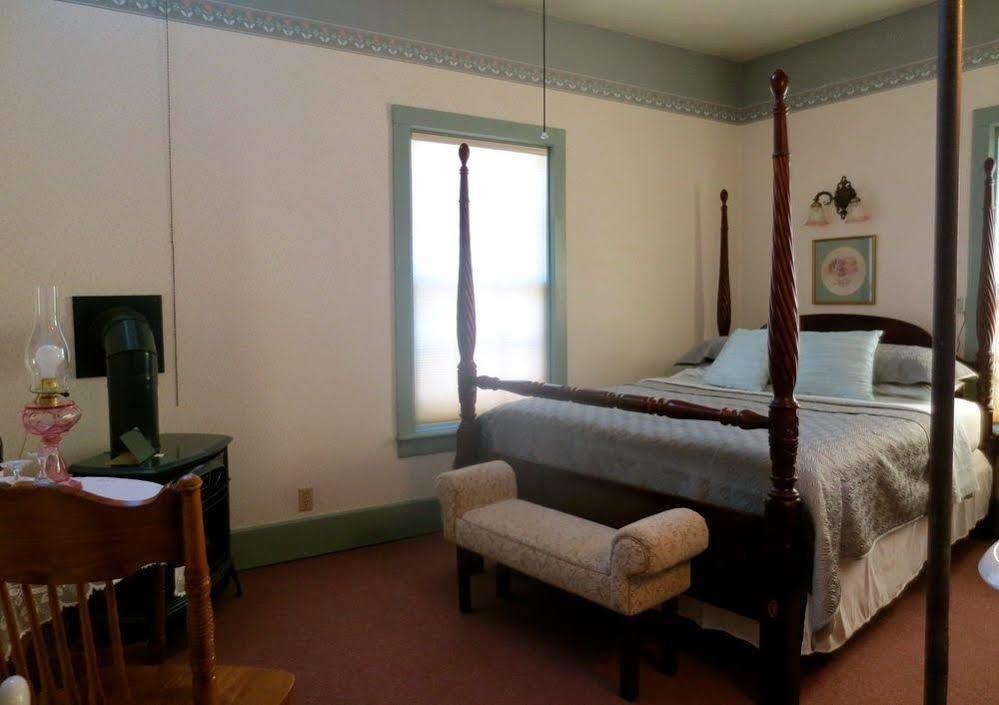 Carriage House Bed & Breakfast Winona Exterior foto
