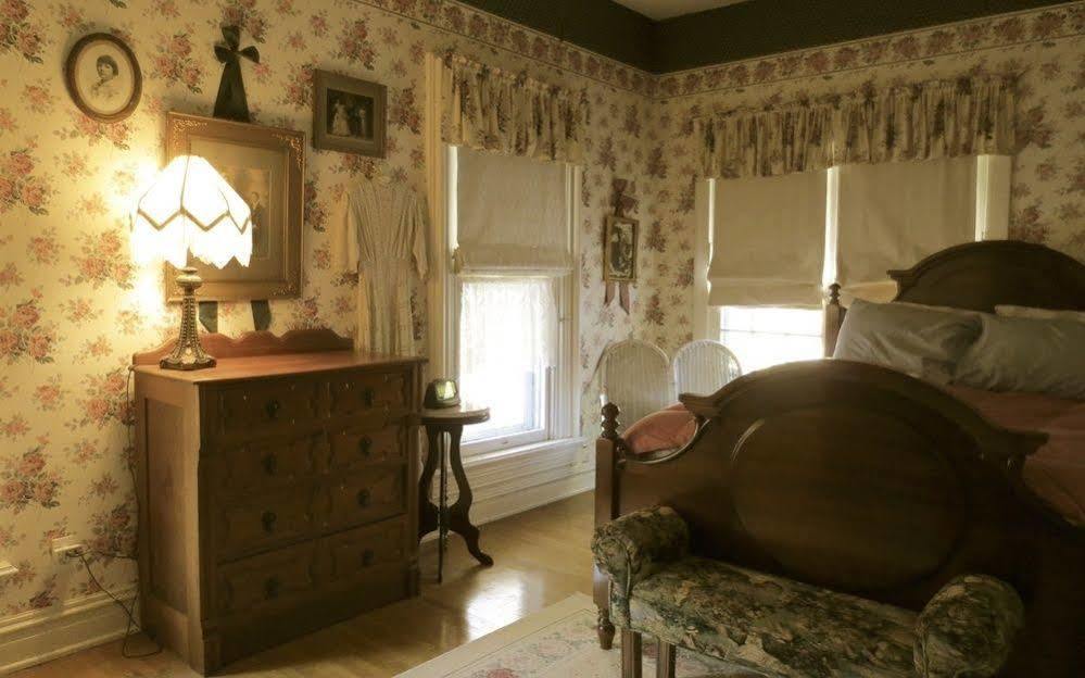 Carriage House Bed & Breakfast Winona Exterior foto