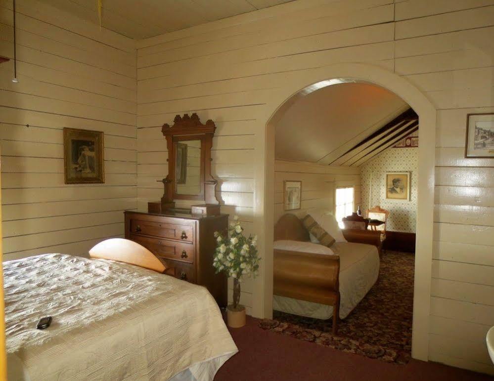 Carriage House Bed & Breakfast Winona Exterior foto